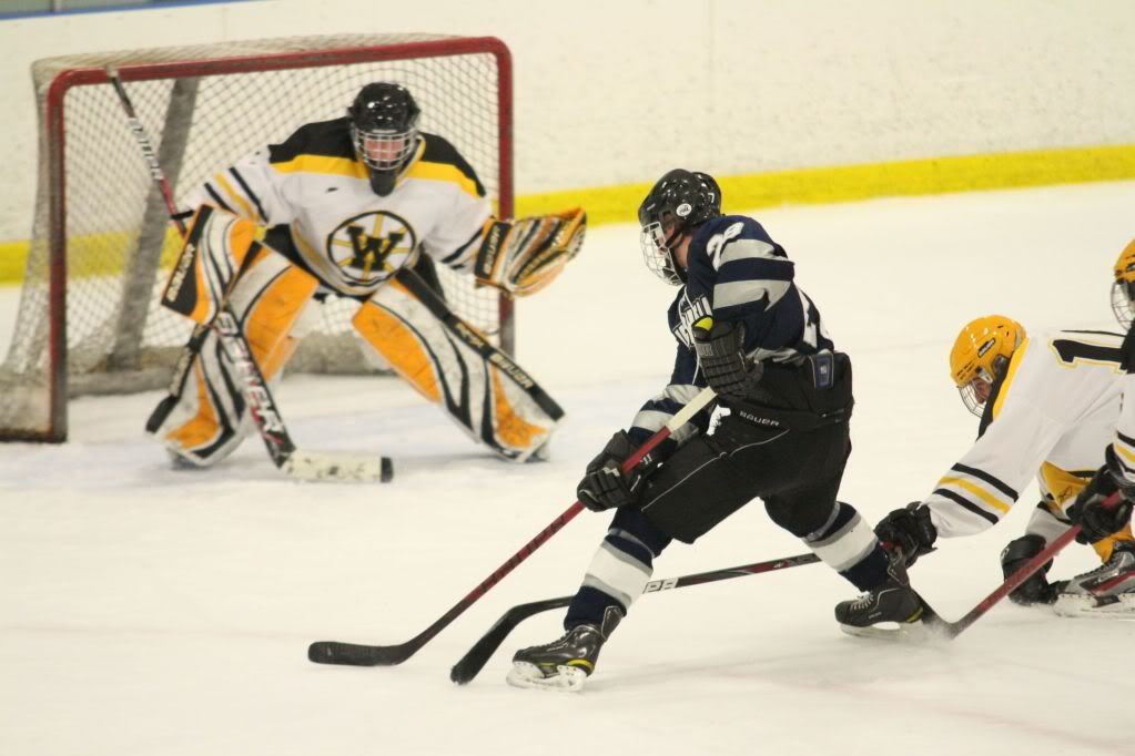 IMAGE: http://i1092.photobucket.com/albums/i401/hckyguy1/IMG_0388.jpg