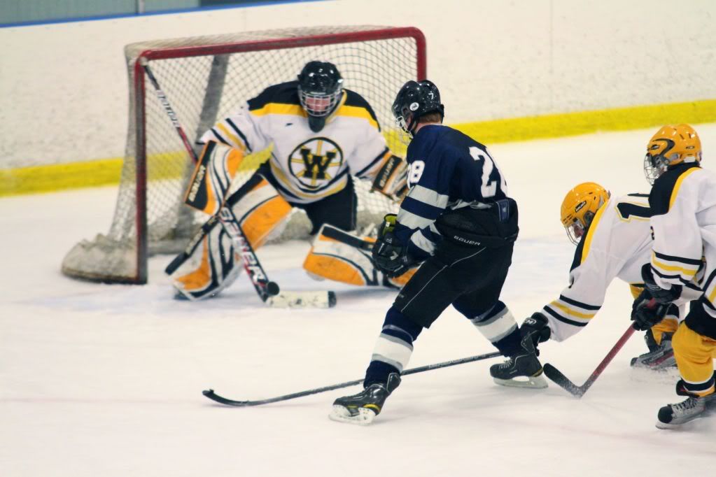 IMAGE: http://i1092.photobucket.com/albums/i401/hckyguy1/IMG_0389.jpg