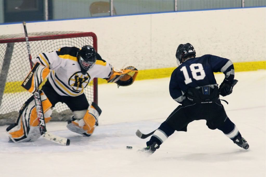 IMAGE: http://i1092.photobucket.com/albums/i401/hckyguy1/IMG_0463-1.jpg