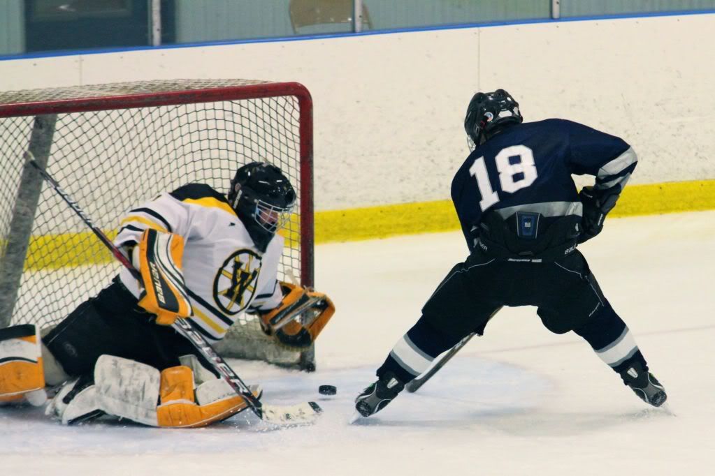 IMAGE: http://i1092.photobucket.com/albums/i401/hckyguy1/IMG_0464-1.jpg