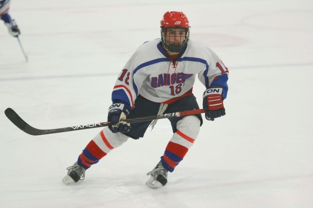 IMAGE: http://i1092.photobucket.com/albums/i401/hckyguy1/IMG_2333.jpg