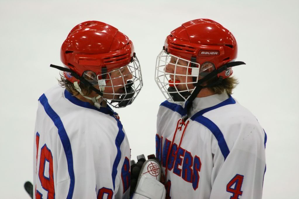 IMAGE: http://i1092.photobucket.com/albums/i401/hckyguy1/IMG_2392.jpg