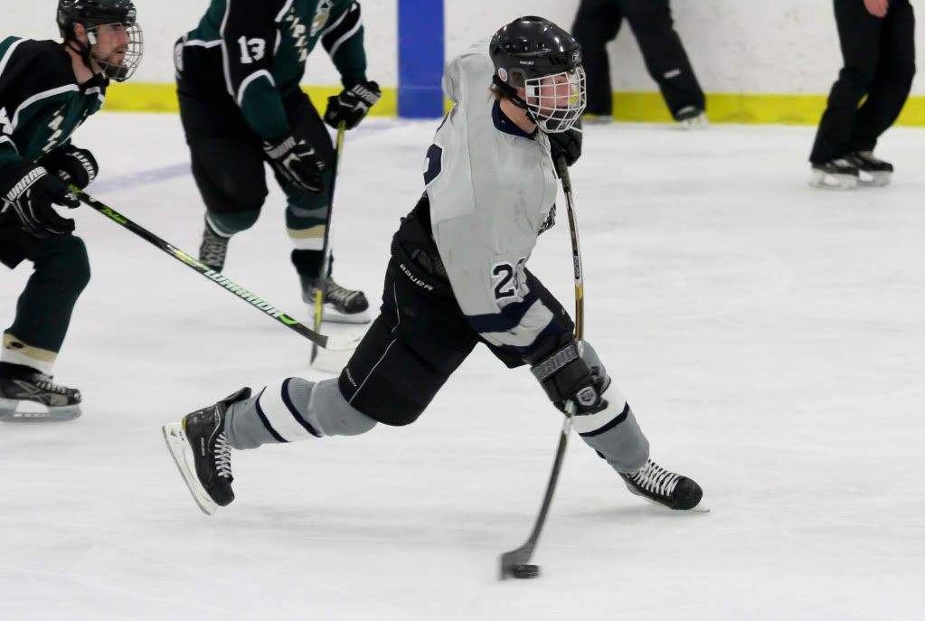 IMAGE: http://i1092.photobucket.com/albums/i401/hckyguy1/IMG_2460.jpg