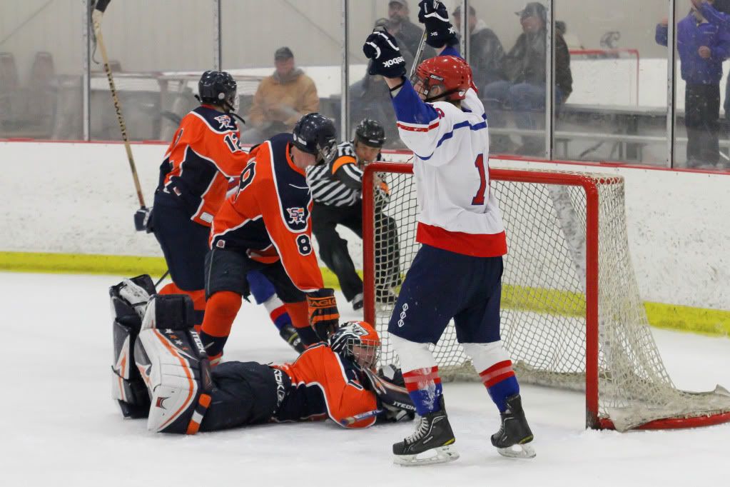 IMAGE: http://i1092.photobucket.com/albums/i401/hckyguy1/IMG_2863.jpg