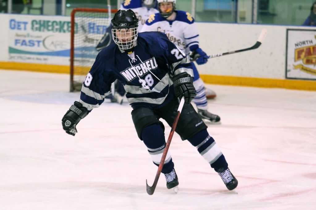 IMAGE: http://i1092.photobucket.com/albums/i401/hckyguy1/IMG_3344.jpg