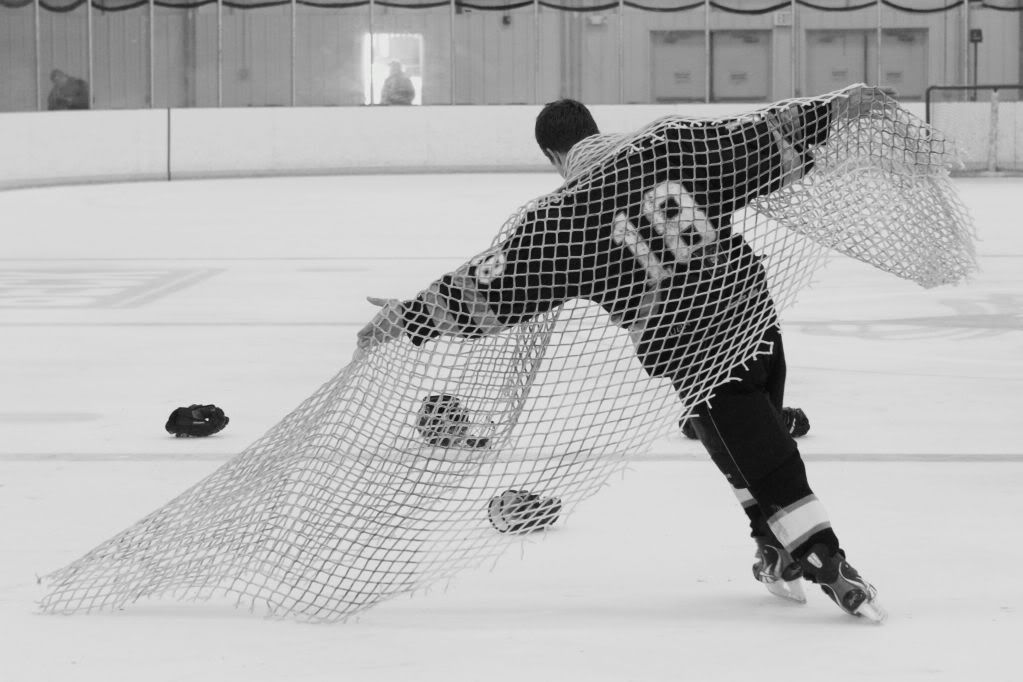 IMAGE: http://i1092.photobucket.com/albums/i401/hckyguy1/IMG_4011.jpg