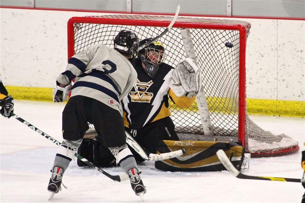 IMAGE: http://i1092.photobucket.com/albums/i401/hckyguy1/IMG_9418.jpg