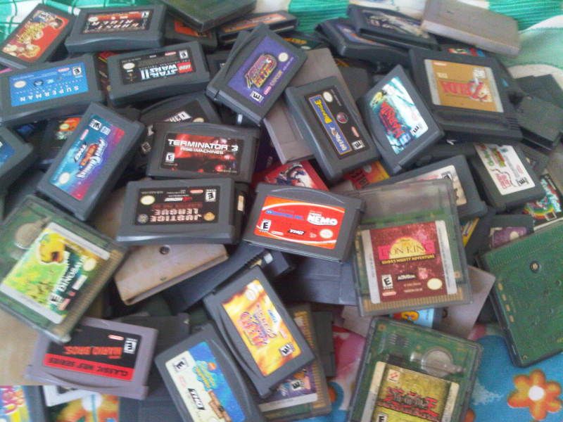 Nintendo DS màu bạc và một con gameboy mới 95% ... end time 22h00 ngày 10/04 - 1