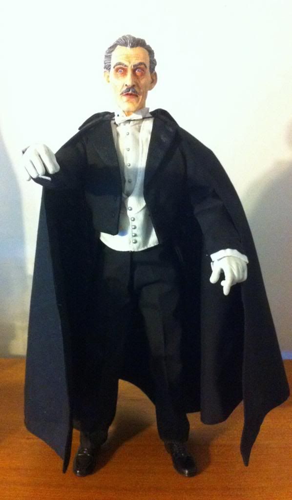 distinctive dummies dracula