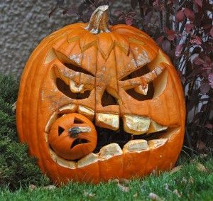 funny-halloween-prank-idea-pumpkin-clever-scary.jpg