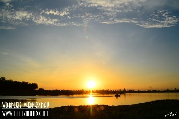 10 blogger terbaik Malaysia - wordless wednesday gambar matahari terbit cantik