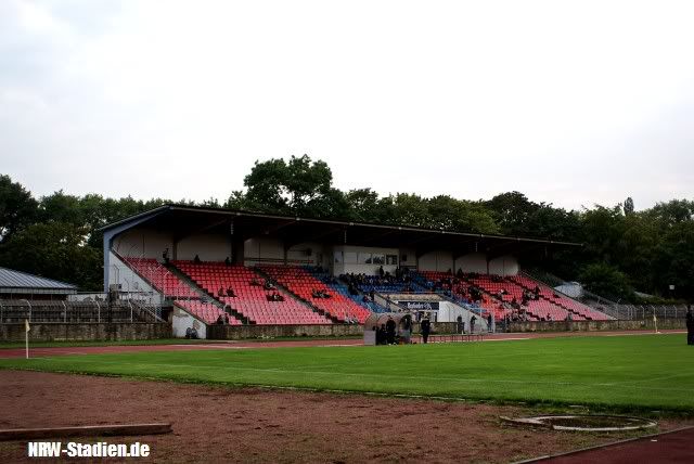 Haupttribüne Ludwig-Jahn-Stadion, Herford