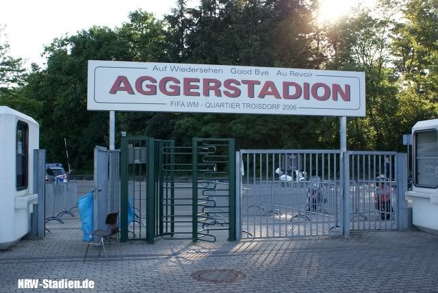 Eingang Aggerstadion, Troisdorf