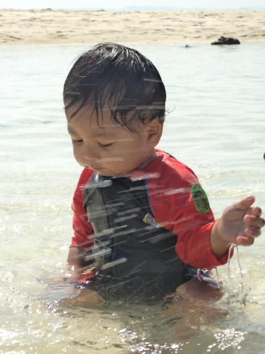 Syoknyer main air..hihihh photo 549123_10200297720878943_571009028_n.jpg