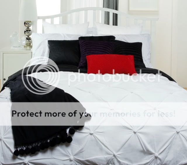 Puffy White Ruched King Size Quilt DOONA Cover Set